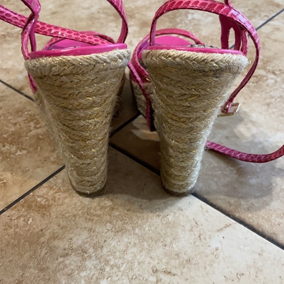 Wild pair - Picture 3 of 4